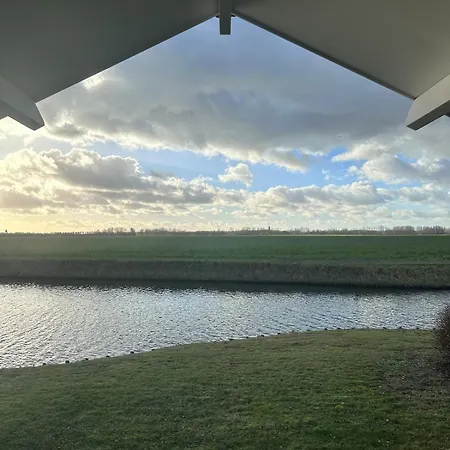 Luxe Recreatie Woning Met Vrij Uitzicht In Kattendijke, Zeeland *