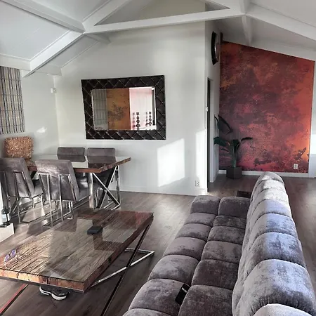 Dom wakacyjny Luxe Recreatie Woning Met Vrij Uitzicht In Kattendijke, Zeeland Kattendijke