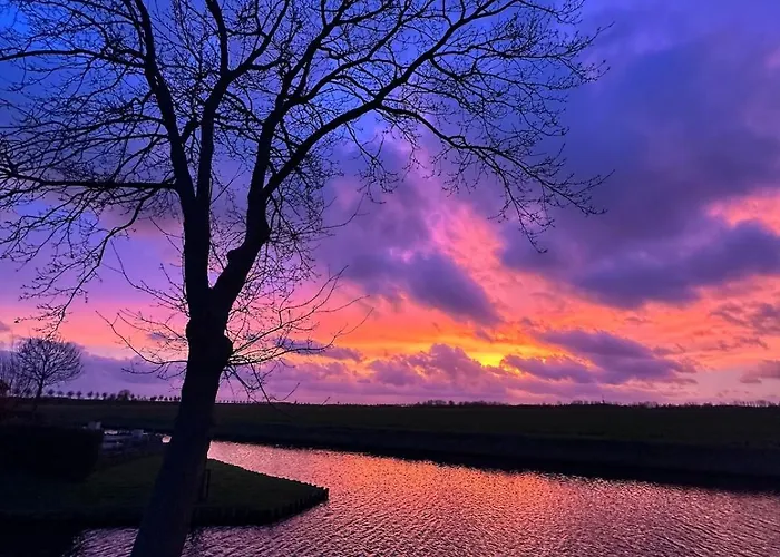 Dom wakacyjny Luxe Recreatie Woning Met Vrij Uitzicht In Kattendijke, Zeeland Kattendijke