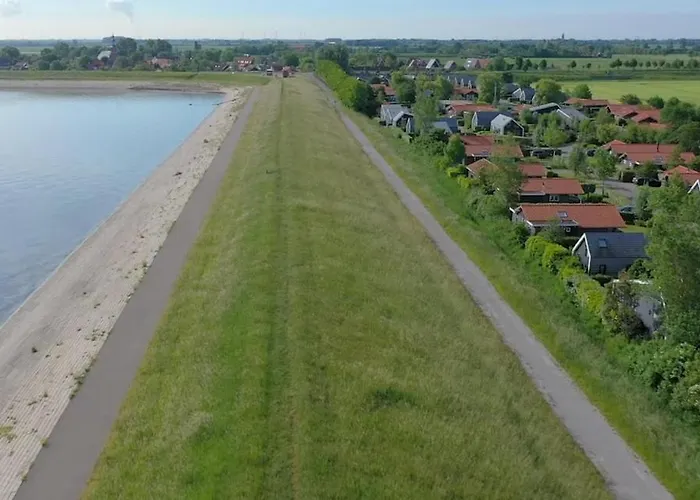 Luxe Recreatie Woning Met Vrij Uitzicht In Kattendijke, Zeeland Dom wakacyjny *
