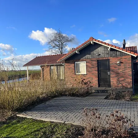 Luxe Recreatie Woning Met Vrij Uitzicht In Kattendijke, Zeeland