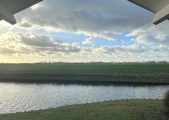 Luxe Recreatie Woning Met Vrij Uitzicht In Kattendijke, Zeeland *
